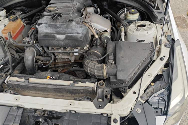 Used Cadillac ATS-L 2017 28T Tech Edition Engine Bay Left