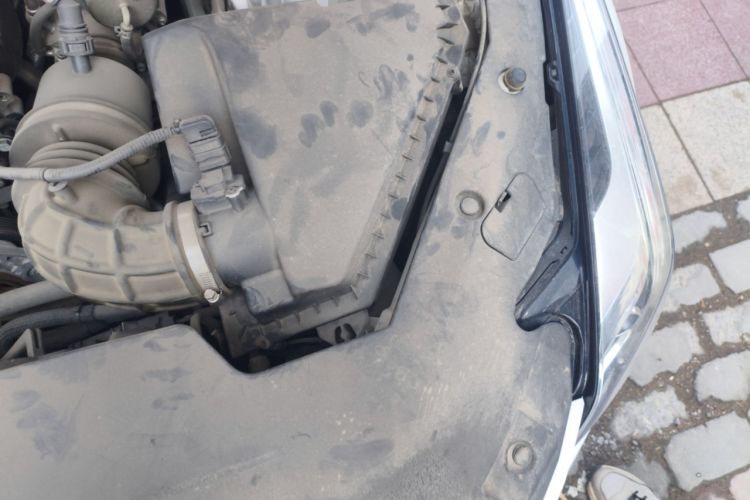 Used Cadillac ATS-L 2017 28T Tech Edition Engine Bay Left