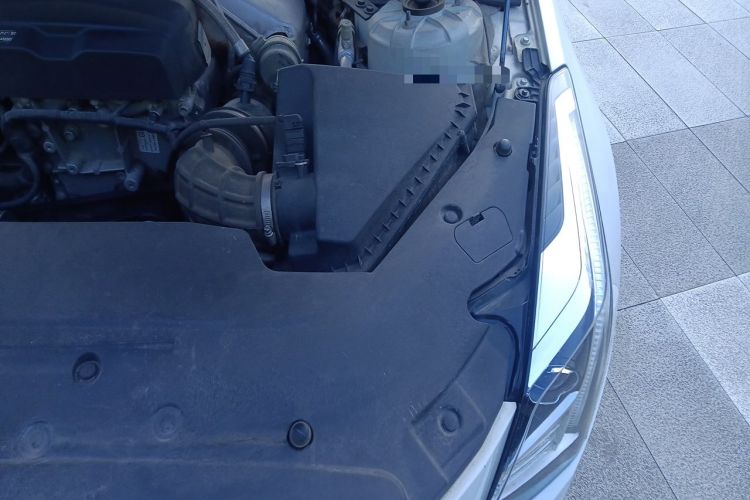Used Cadillac ATS-L 2017 28T Tech Edition Engine Bay Left