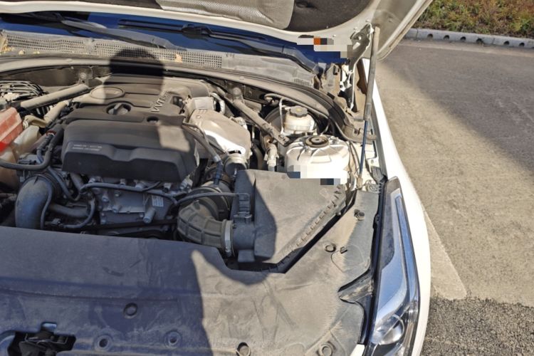 Used Cadillac ATS-L 2017 28T Tech Edition Engine Bay Left