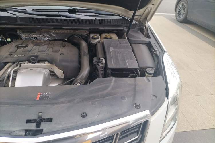 Used Cadillac ATS-L 2017 28T Tech Edition Engine Bay Left