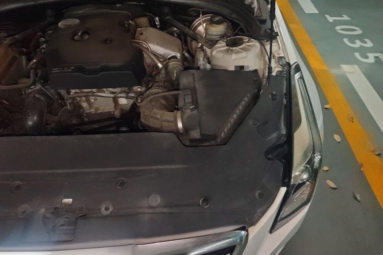 Used Cadillac ATS-L 2017 28T Tech Edition Engine Bay Left