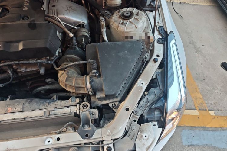 Used Cadillac ATS-L 2017 28T Tech Edition Engine Bay Left