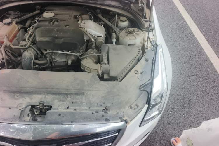 Used Cadillac ATS-L 2017 28T Tech Edition Engine Bay Left