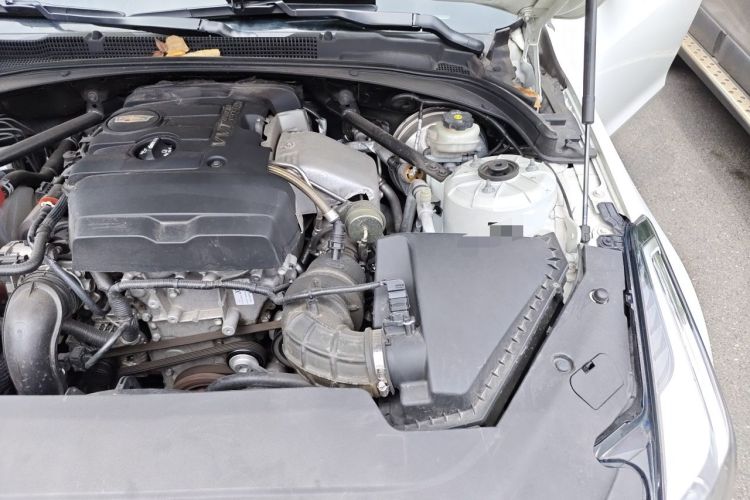 Used Cadillac ATS-L 2017 28T Tech Edition Engine Bay Left