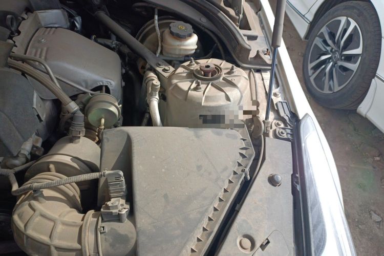 Used Cadillac ATS-L 2017 28T Tech Edition Engine Bay Left