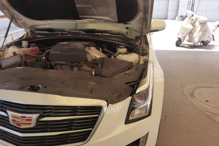 Used Cadillac ATS-L 2017 28T Tech Edition Engine Bay Left