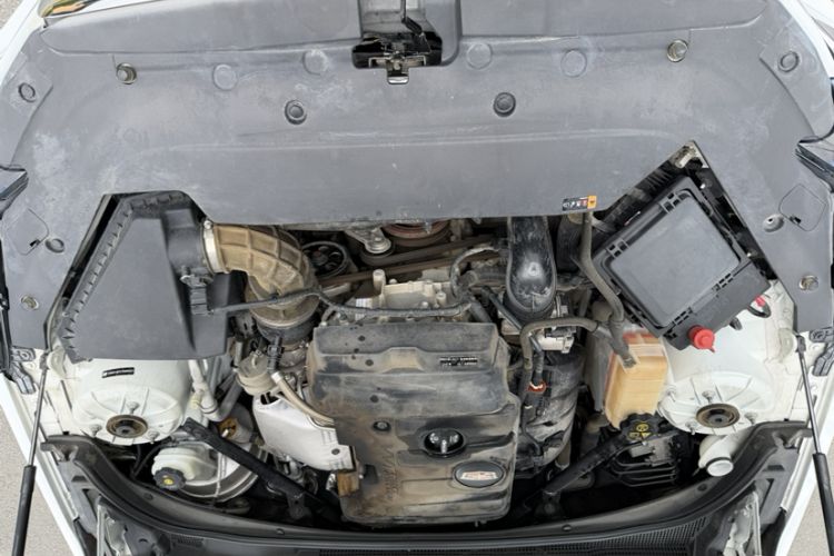 Used Cadillac ATS-L 2017 28T Tech Edition Engine Bay