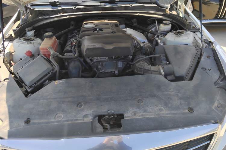 Used Cadillac ATS-L 2017 28T Tech Edition Engine Bay