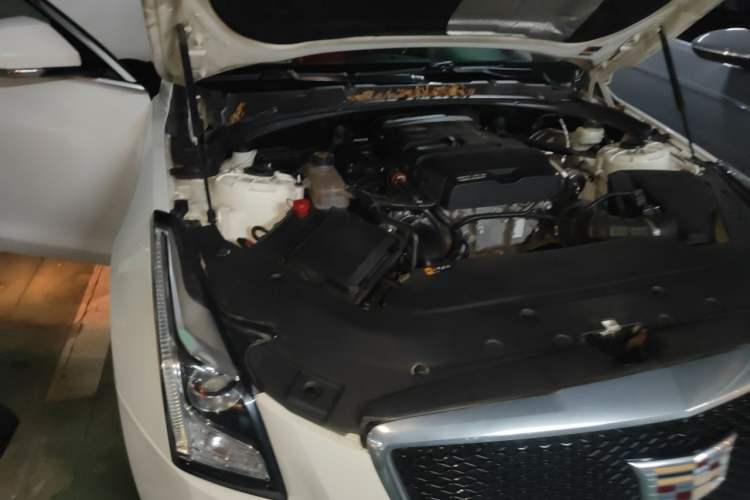 Used Cadillac ATS-L 2017 28T Tech Edition Engine Bay Right