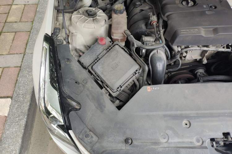 Used Cadillac ATS-L 2017 28T Fashion Edition Engine Bay Right
