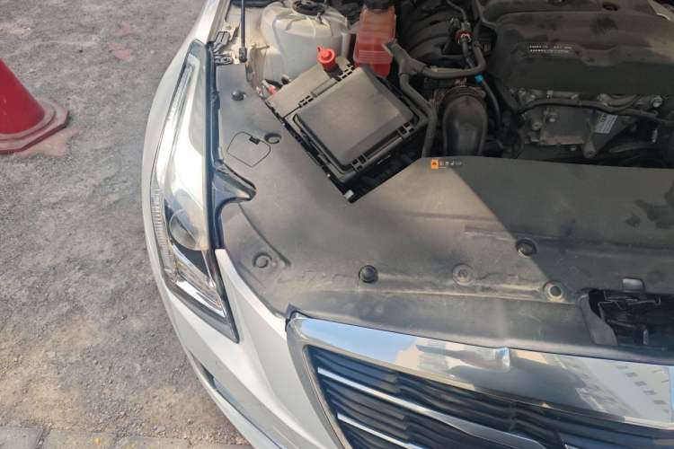 Used Cadillac ATS-L 2017 28T Tech Edition Engine Bay Right