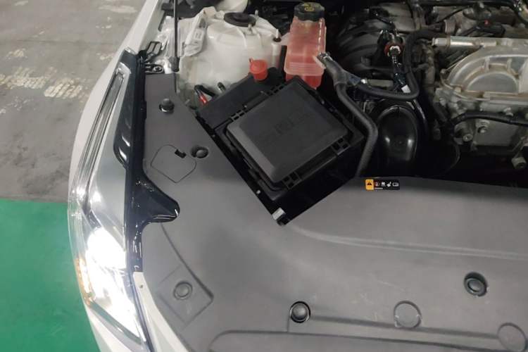 Used Cadillac ATS-L 2017 28T Fashion Edition Engine Bay Right