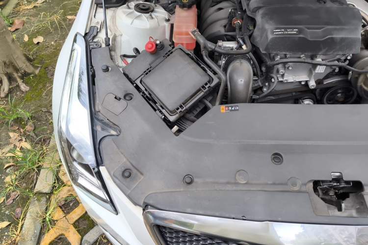 Used Cadillac ATS-L 2017 28T Tech Edition Engine Bay Right