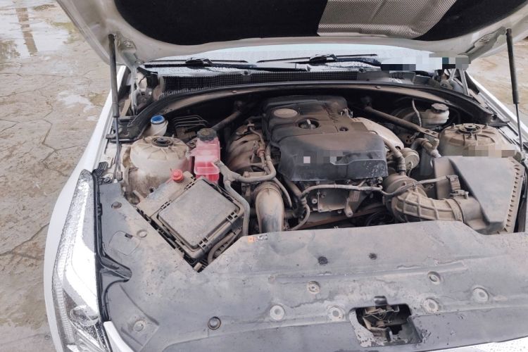 Used Cadillac ATS-L 2017 28T Tech Edition Engine Bay Right