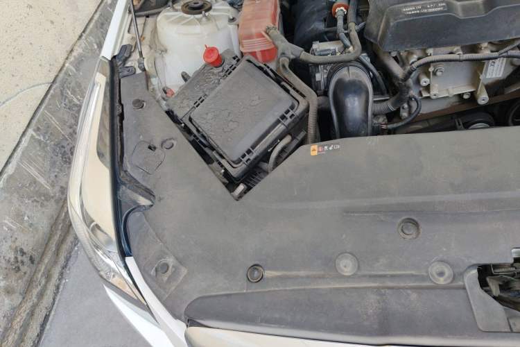 Used Cadillac ATS-L 2017 28T Tech Edition Engine Bay Right