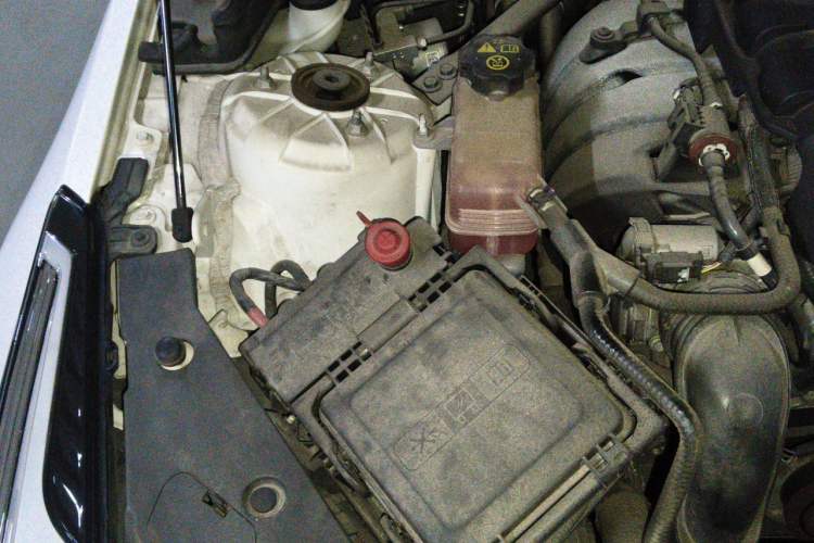 Used Cadillac ATS-L 2017 28T Fashion Edition Engine Bay Right