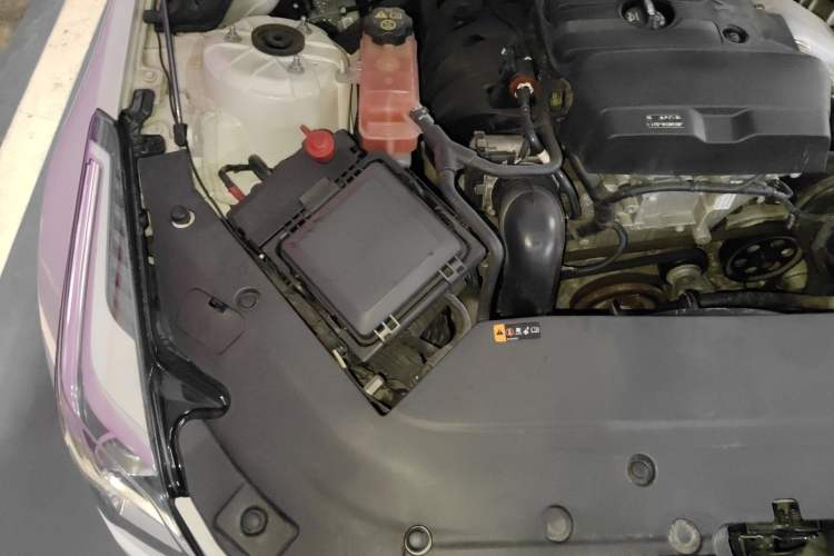 Used Cadillac ATS-L 2017 28T Fashion Edition Engine Bay Right