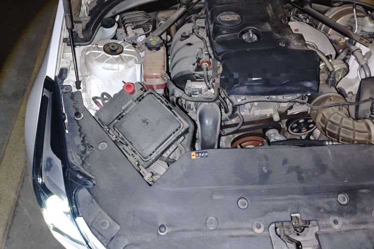 Used Cadillac ATS-L 2017 28T Tech Edition Engine Bay Right