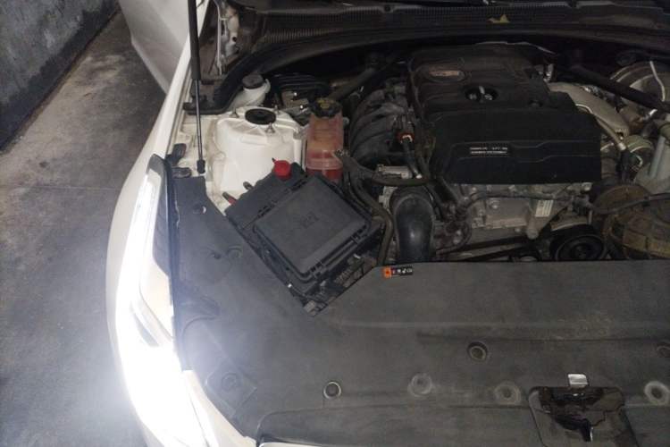 Used Cadillac ATS-L 2017 28T Fashion Edition Engine Bay Right