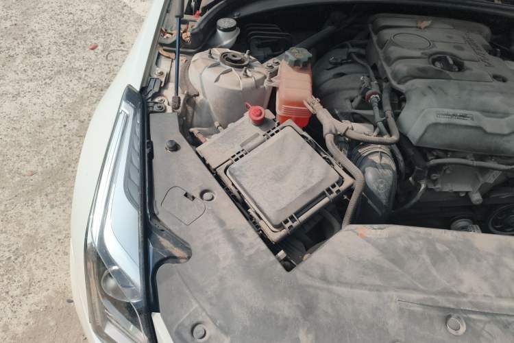 Used Cadillac ATS-L 2017 28T Fashion Edition Engine Bay Right
