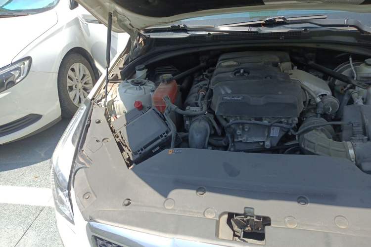 Used Cadillac ATS-L 2017 28T Tech Edition Engine Bay Right