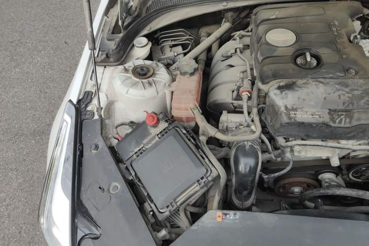 Used Cadillac ATS-L 2017 28T Fashion Edition Engine Bay Right