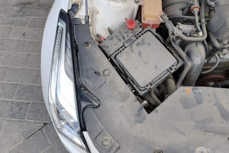 Used Cadillac ATS-L 2017 28T Fashion Edition Engine Bay Right