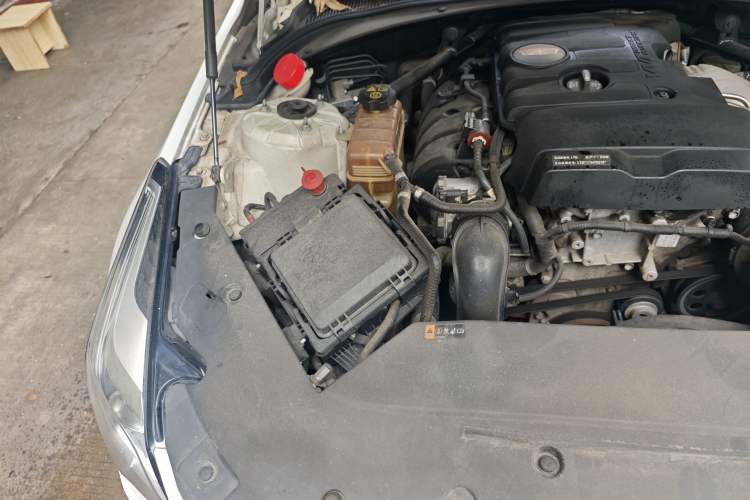 Used Cadillac ATS-L 2017 28T Fashion Edition Engine Bay Right