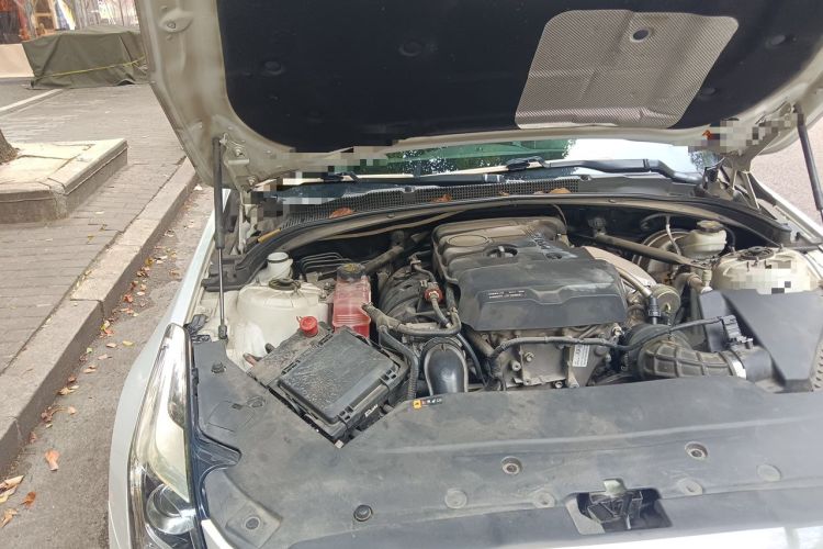 Used Cadillac ATS-L 2017 28T Tech Edition Engine Bay Right