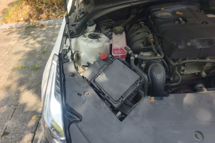 Used Cadillac ATS-L 2017 28T Fashion Edition Engine Bay Right