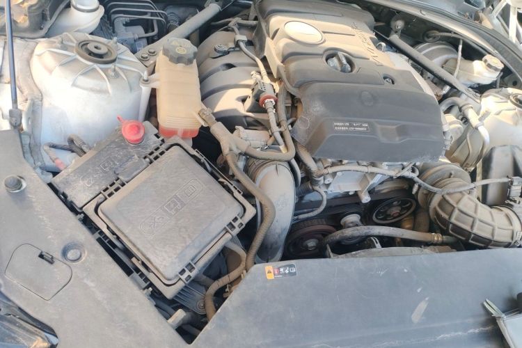 Used Cadillac ATS-L 2017 28T Tech Edition Engine Bay Right