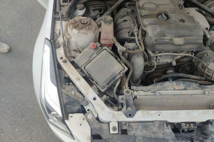 Used Cadillac ATS-L 2017 28T Tech Edition Engine Bay Right