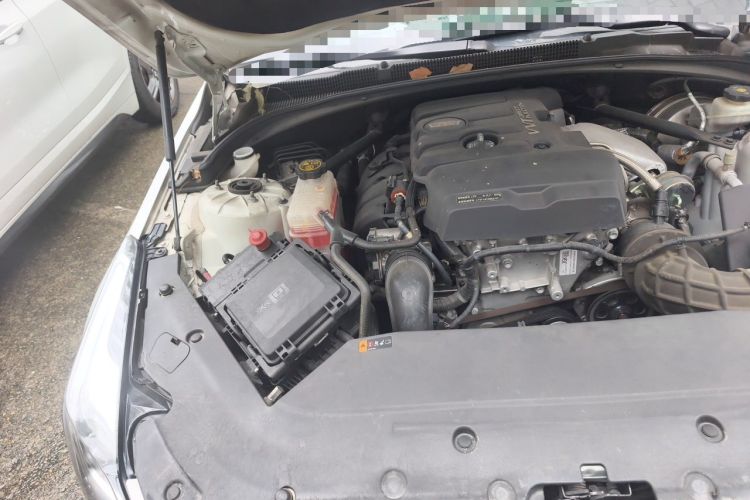 Used Cadillac ATS-L 2017 28T Tech Edition Engine Bay Right