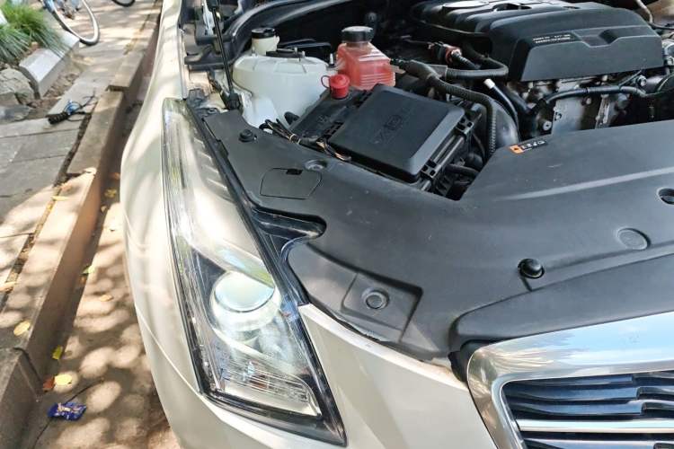 Used Cadillac ATS-L 2017 28T Tech Edition Engine Bay Right