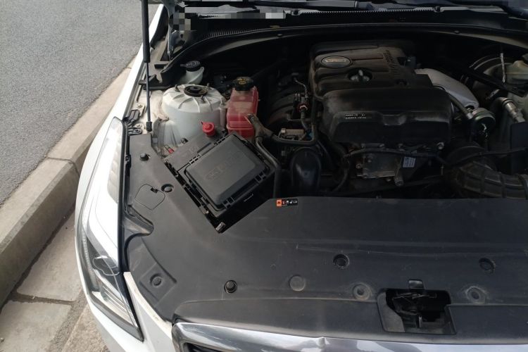 Used Cadillac ATS-L 2017 28T Fashion Edition Engine Bay Right