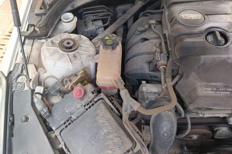 Used Cadillac ATS-L 2017 28T Tech Edition Engine Bay Right