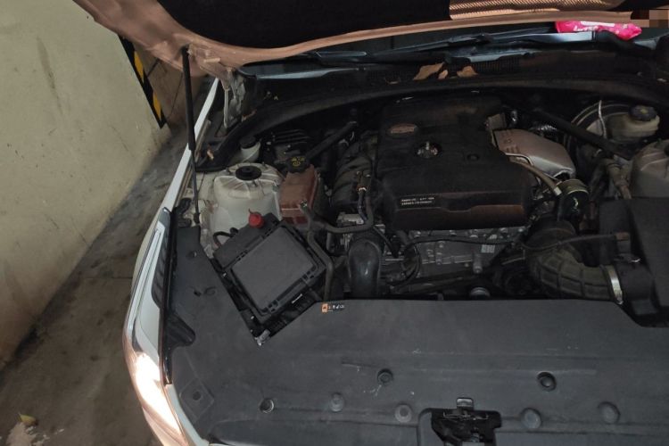 Used Cadillac ATS-L 2017 28T Fashion Edition Engine Bay Right