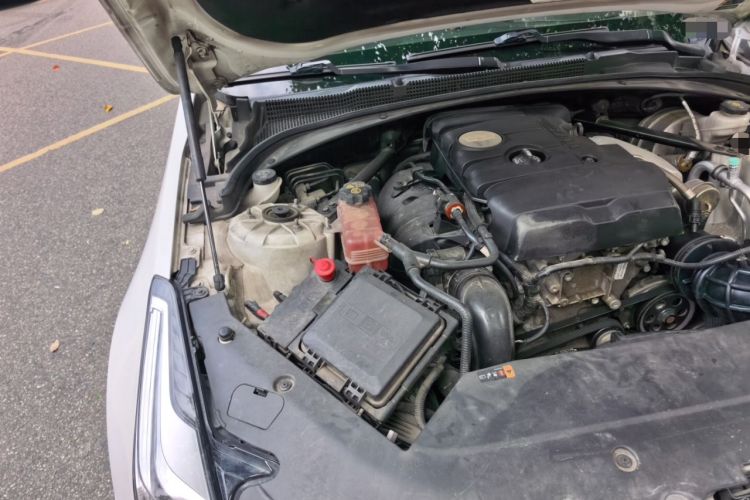 Used Cadillac ATS-L 2017 28T Fashion Edition Engine Bay Right