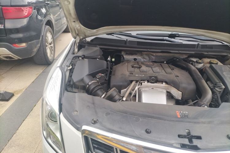 Used Cadillac ATS-L 2017 28T Tech Edition Engine Bay Right