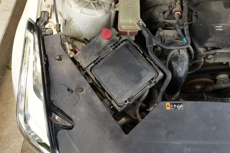Used Cadillac ATS-L 2017 28T Fashion Edition Engine Bay Right
