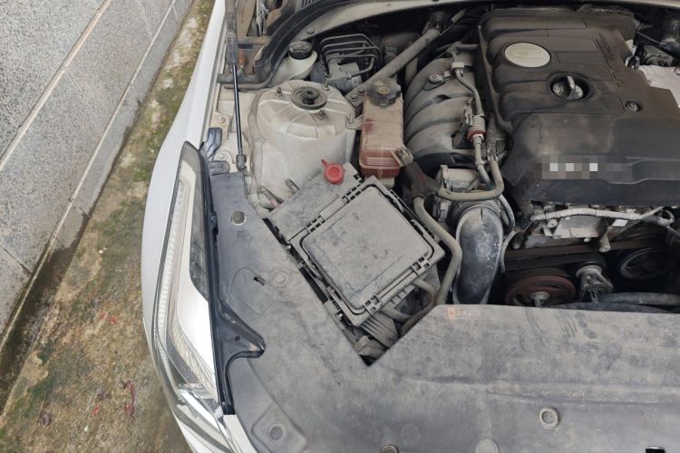 Used Cadillac ATS-L 2017 28T Fashion Edition Engine Bay Right