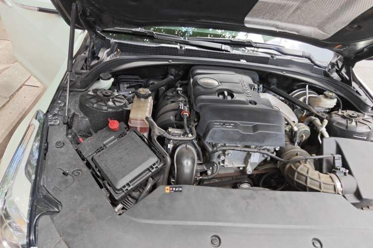 Used Cadillac ATS-L 2017 28T Tech Edition Engine Bay Right