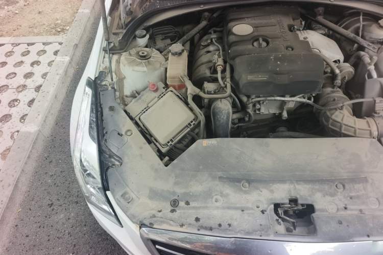 Used Cadillac ATS-L 2017 28T Tech Edition Engine Bay Right