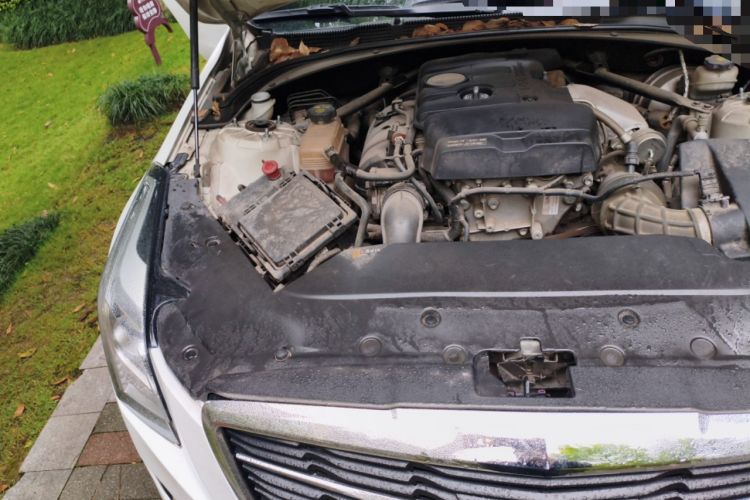 Used Cadillac ATS-L 2017 28T Tech Edition Engine Bay Right