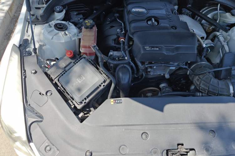 Used Cadillac ATS-L 2017 28T Fashion Edition Engine Bay Right