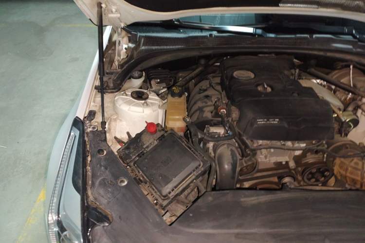 Used Cadillac ATS-L 2017 28T Fashion Edition Engine Bay Right