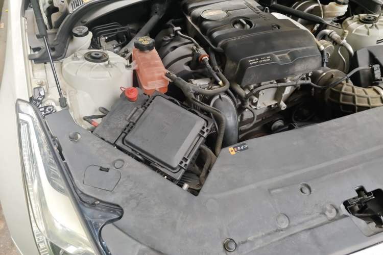 Used Cadillac ATS-L 2017 28T Fashion Edition Engine Bay Right