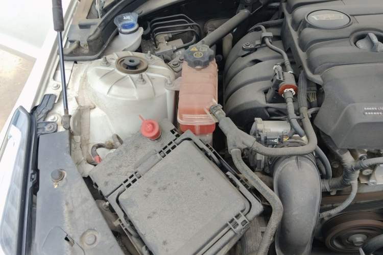 Used Cadillac ATS-L 2017 28T Tech Edition Engine Bay Right