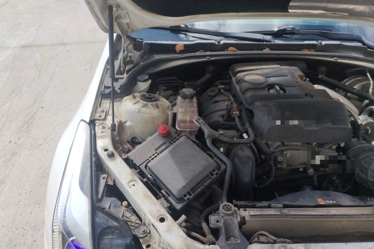 Used Cadillac ATS-L 2017 28T Tech Edition Engine Bay Right